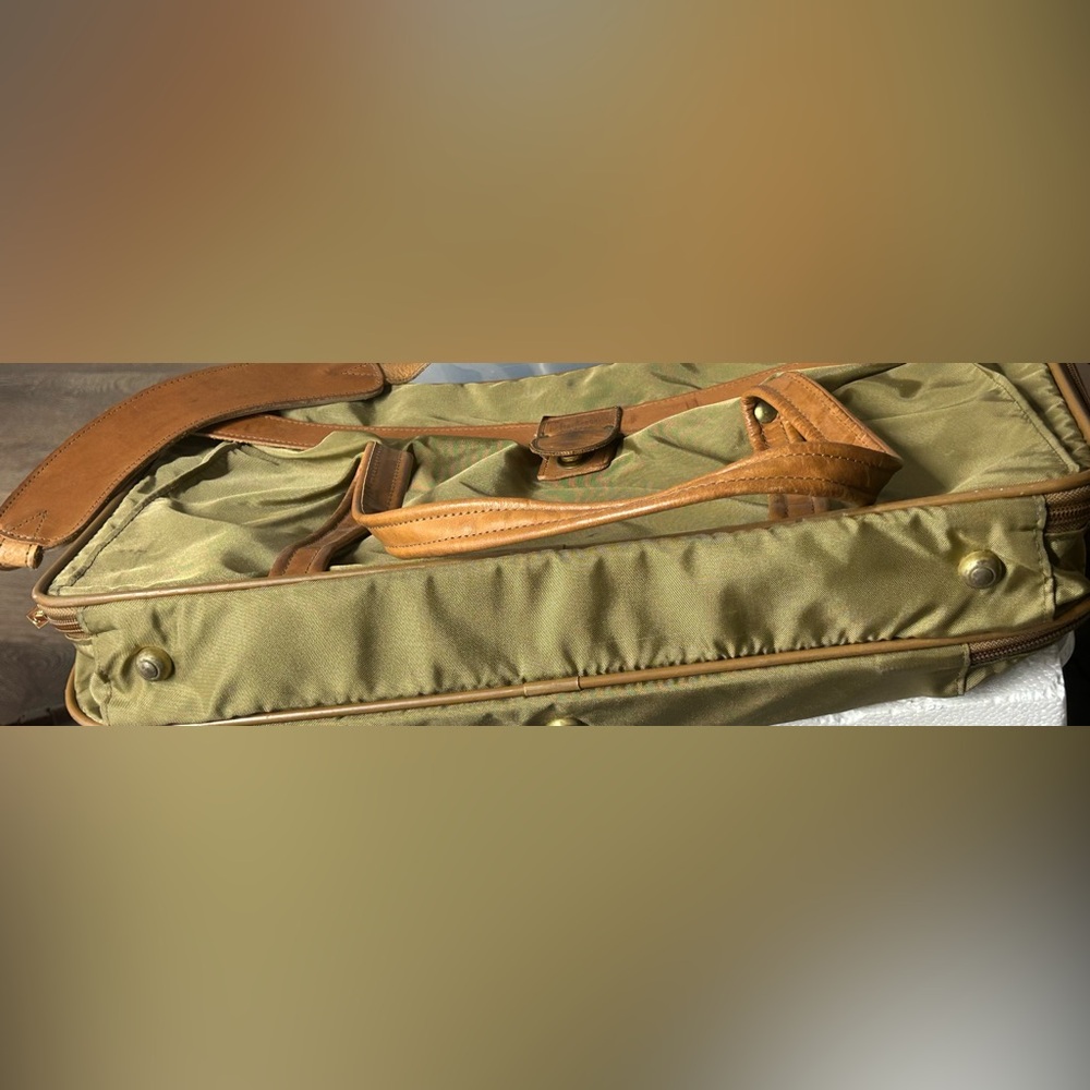 Vintage Hartmann Leather & Nylon Carry On Expandable Shoulder Bag Garment - Picture 4 of 12